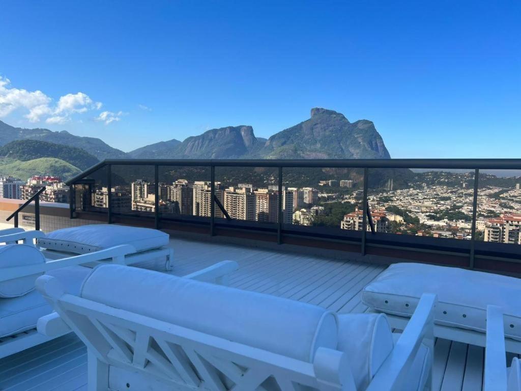 Lindo Apto De 2 Quartos E 2 Banheiros Sociais No Barramares Com Comercio Proximo, Piscina, Quadras, Parquinhos, Brinquedoteca, Emprestimo De Cadeiras E Barracas De Cortesia, Em Frente A Praia, Limpissimo, Com No Río de Janeiro